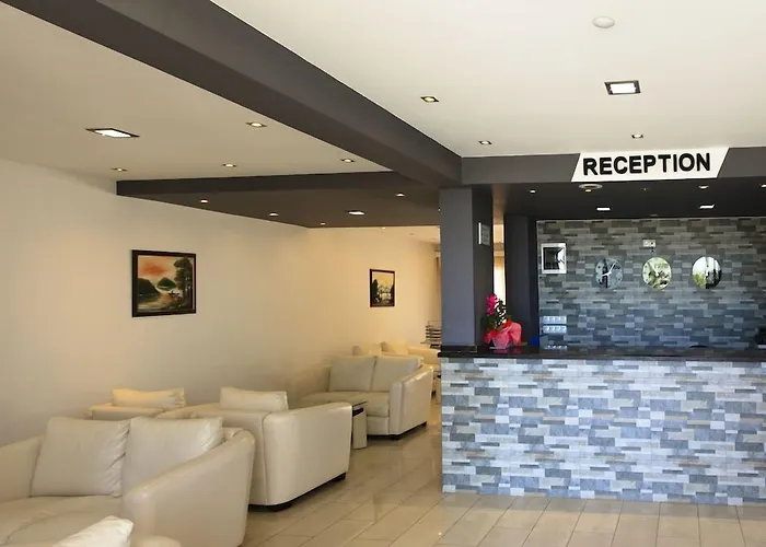 Diana 호텔 페티예