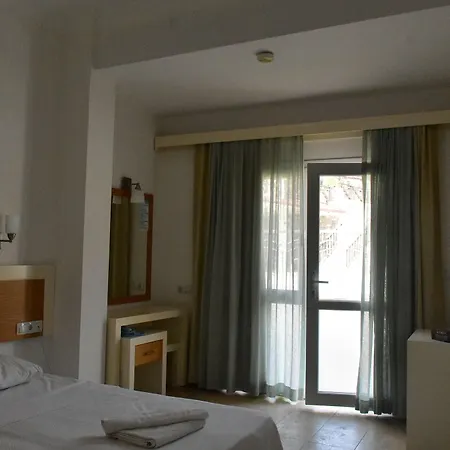 Hotel Diana 3*