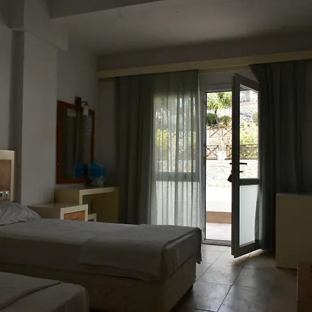 Hotel Diana 3*