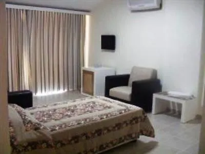 Diana Otel